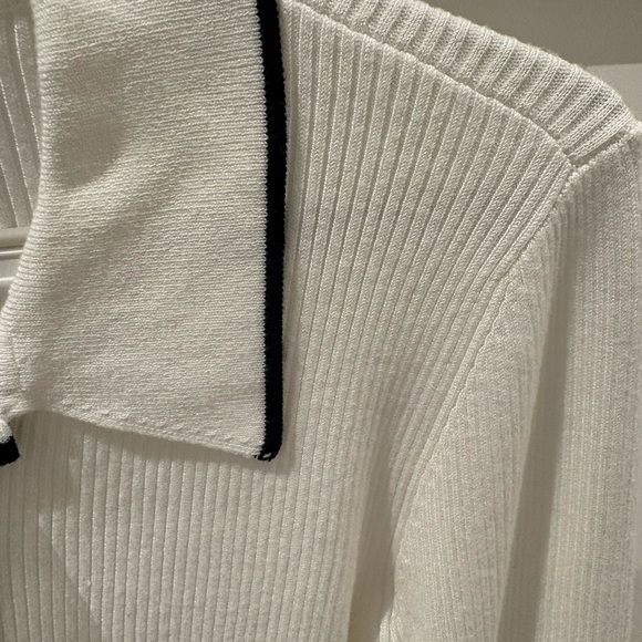 Saks Fifth Ave Button Sweater NWT - Picture 4 of 5